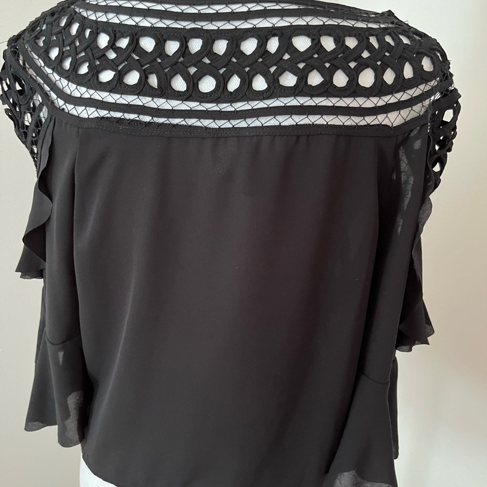 Divided Blouse - Picture 7 of 7
